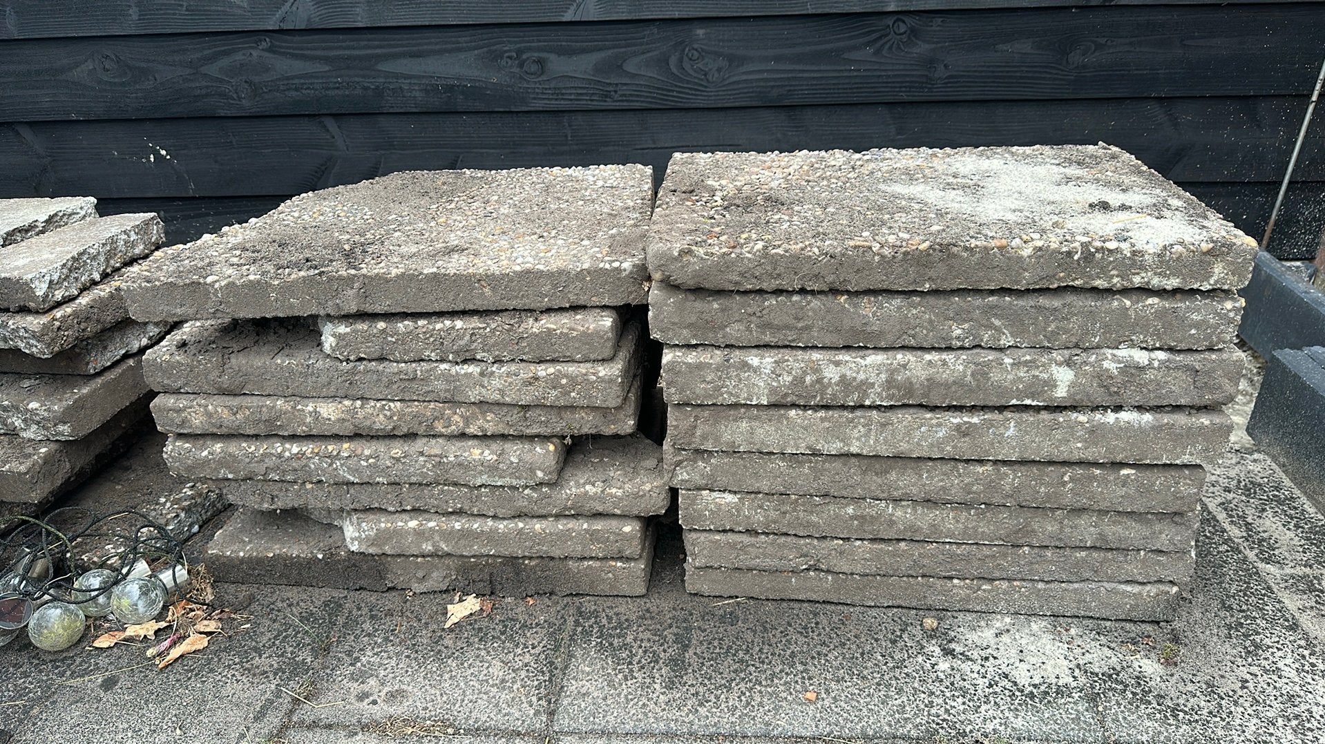 Gratis grindtegels, Tuin en Terras, Ophalen, Zo goed als nieuw, Beton, Terrastegels