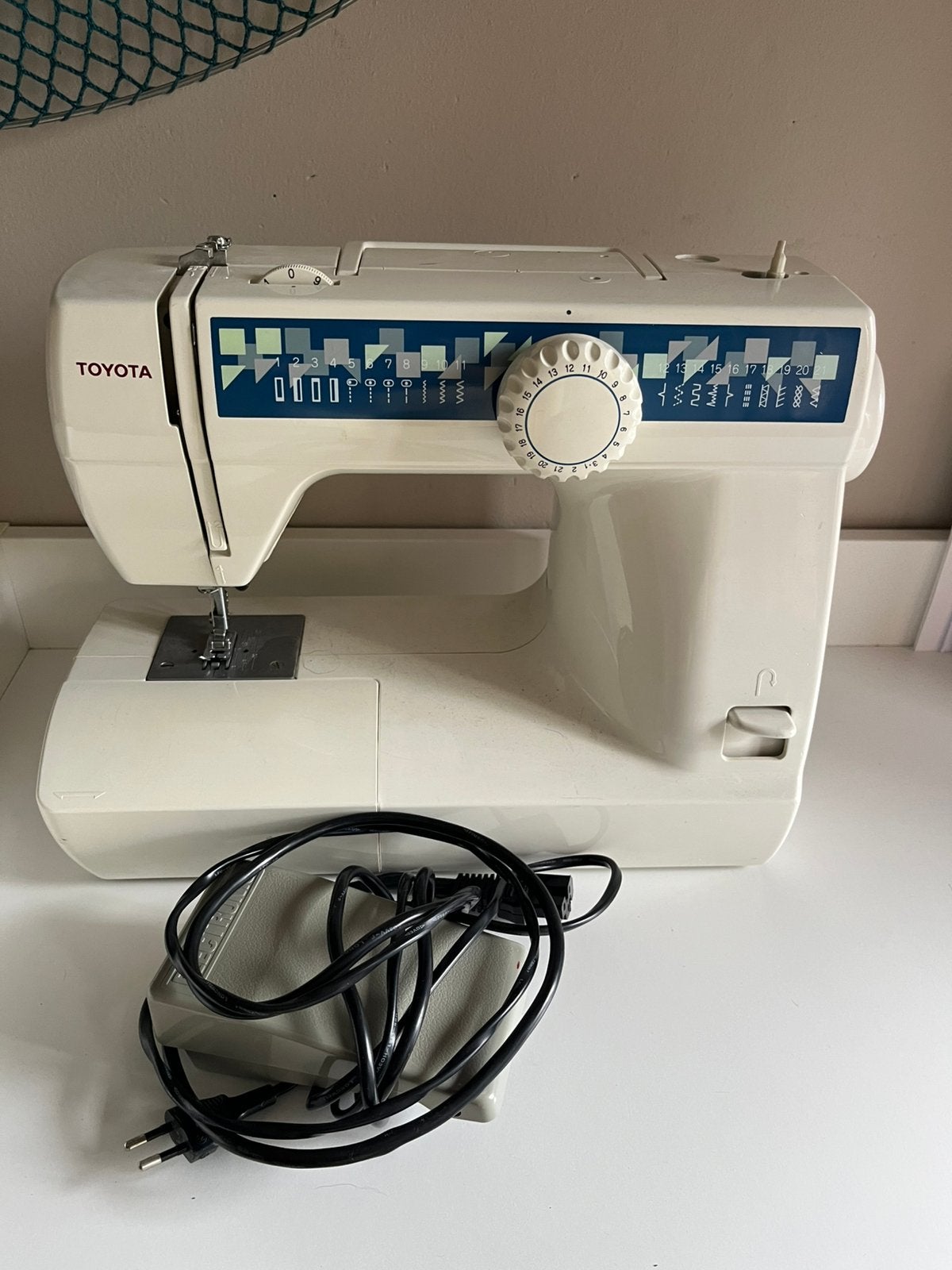 Opknappertje, Hobby en Vrije tijd, Ophalen, Gebruikt, Naaimachine, Overige merken