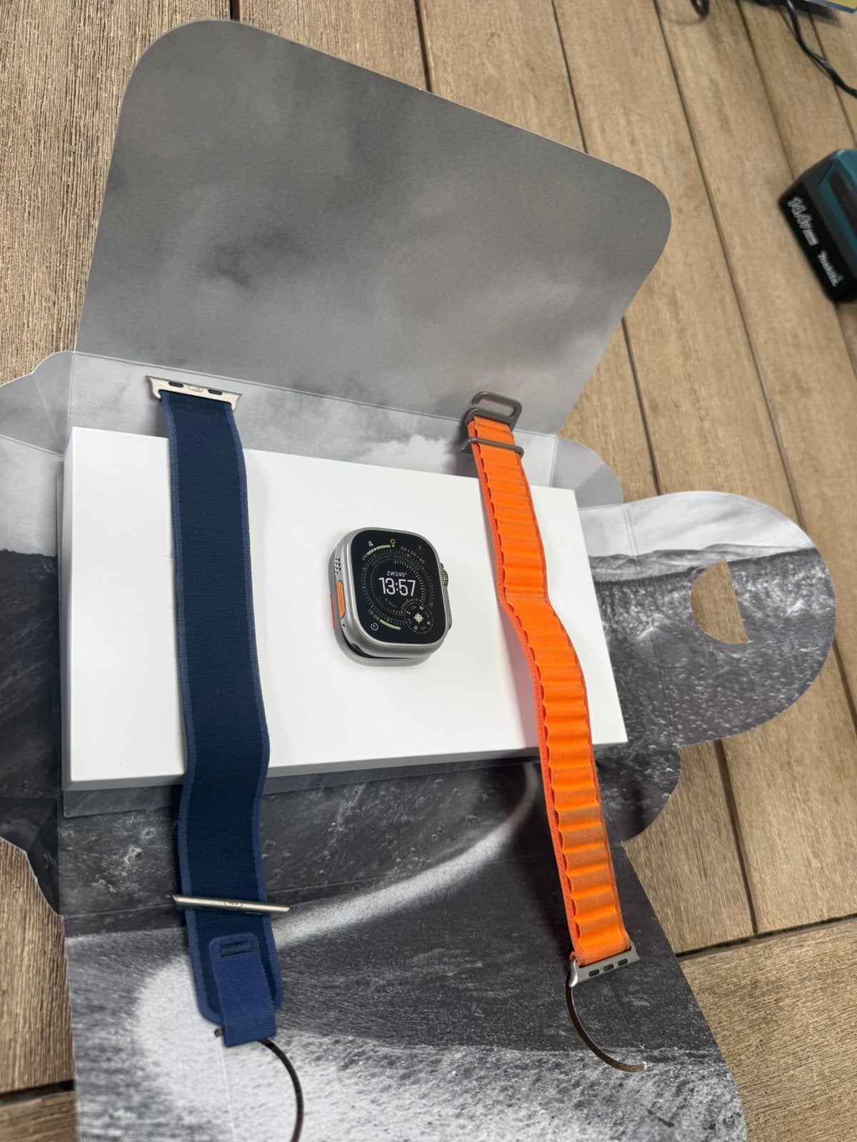 Apple Watch Ultra 2 49mm | 100% Batterij | Nieuwstaat, Sieraden, Tassen en Uiterlijk, Smartwatches, IOS, Ophalen of Verzenden
