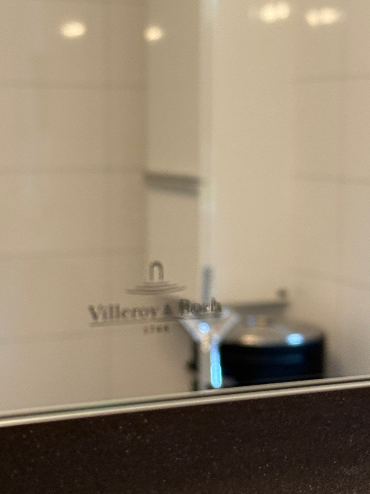 Gratis Villeroy & Boch spiegel met verlichting, Huis en Inrichting, Woonaccessoires | Spiegels, Ophalen, Villeroy en Boch, Zo goed als nieuw
