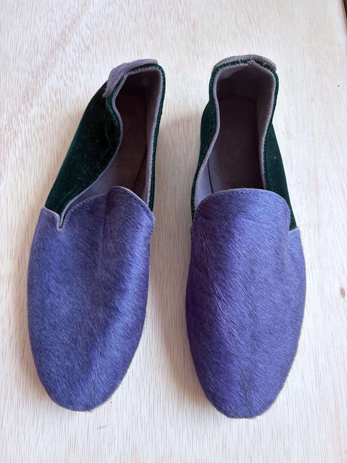 Unieke Marokkaanse  paars /groene instappers - Maat 38, Kleding | Dames, Schoenen, Ophalen of Verzenden, Zo goed als nieuw, Overige kleuren
