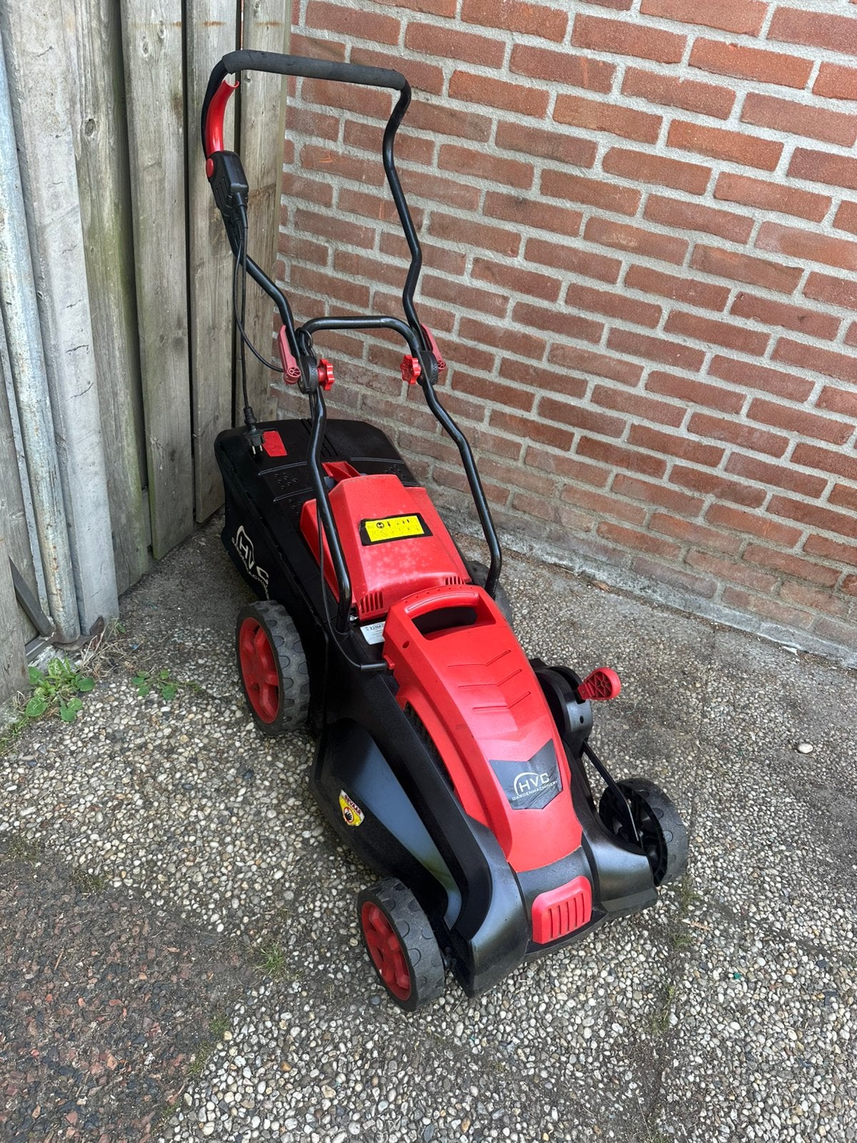 Te koop werkende grasmaaier de conditie is goed, Ophalen of Verzenden, Zo goed als nieuw
