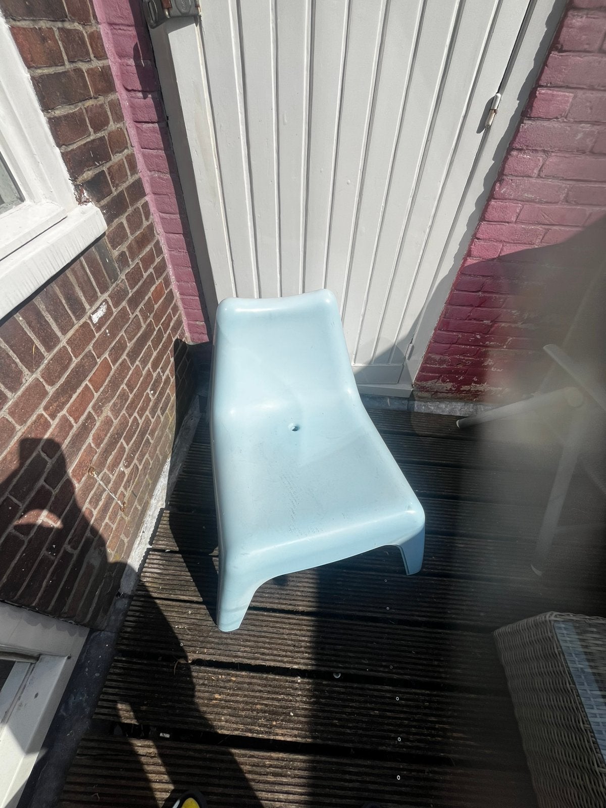2 Blauwe Kunstof tuinstoelen, Ophalen, Zo goed als nieuw, Kunststof