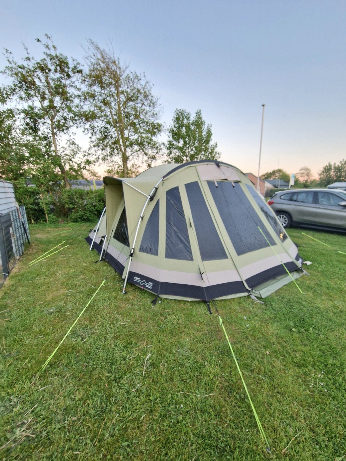 Outwell Trout Lake 6 Familietent - Ruim en Comfortabel, Caravans en Kamperen, Ophalen of Verzenden, Gebruikt, Tot en met 6