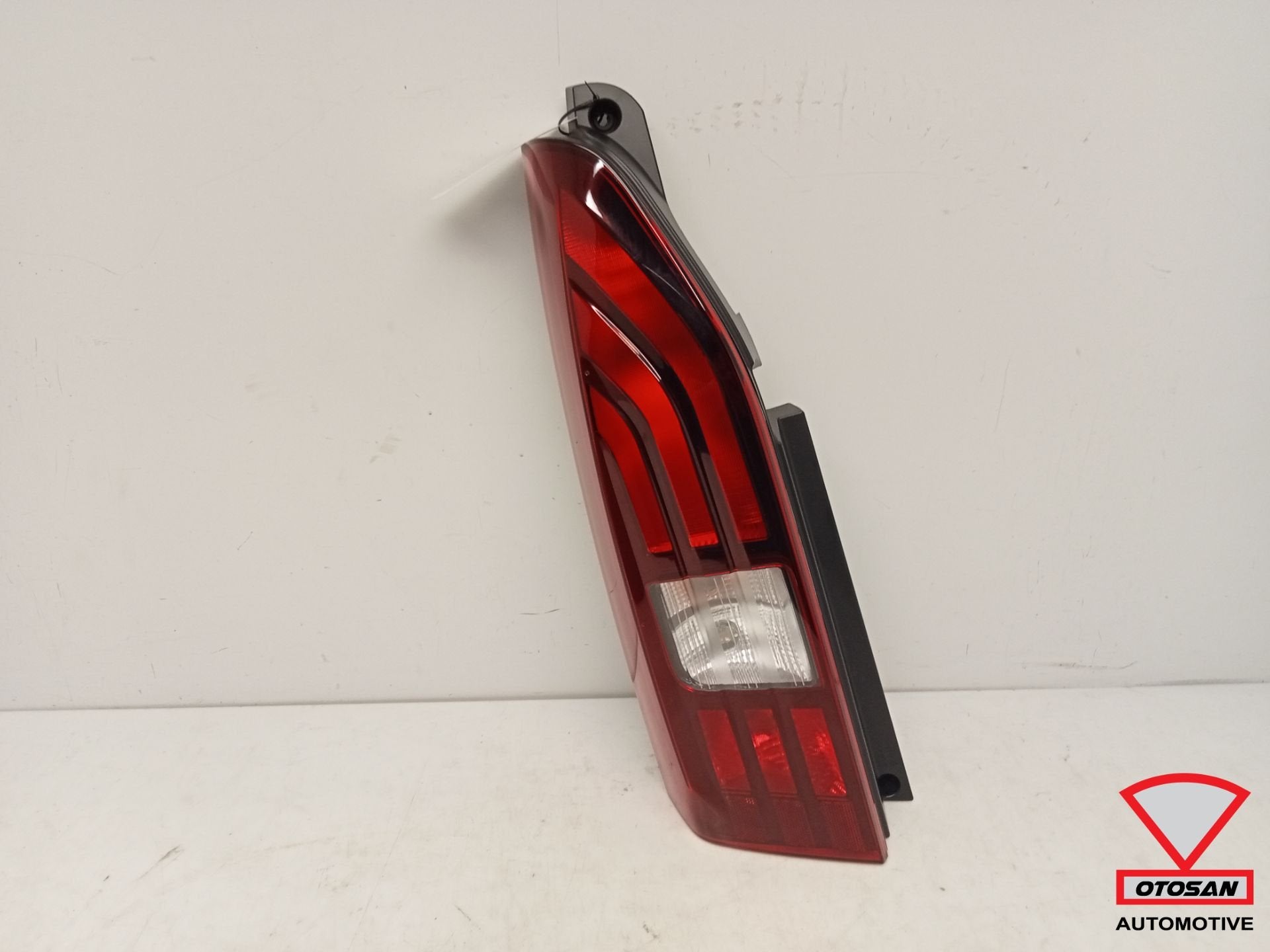 Peugeot Partner 18+ Achterlicht Links Origineel! 9819427380