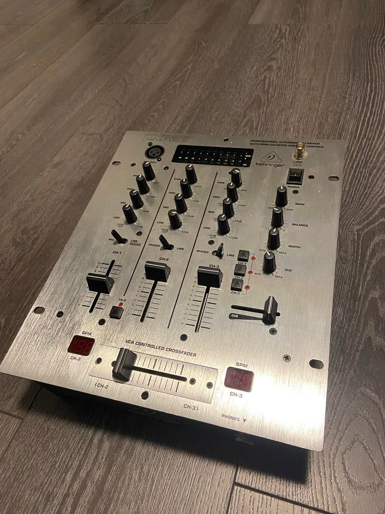Behringer DX626 mengpaneel, Muziek en Instrumenten, Mengpanelen, Ophalen, Gebruikt, Minder dan 5 kanalen, Microfooningang