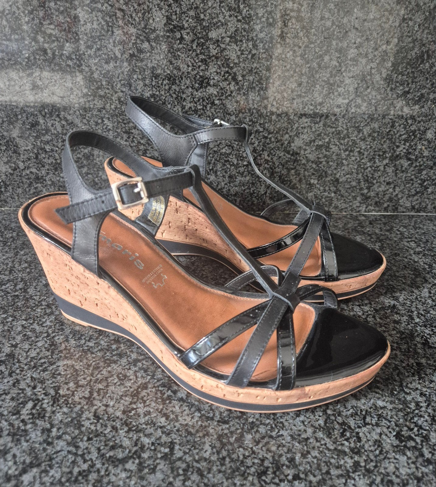 Tamaris sandalen met sleehak, maat 41, Tamaris, Zwart, Zo goed als nieuw, Sandalen of Muiltjes