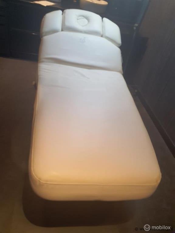 Online Veiling: Bellezi Velvet Evo Massage/Welnessbank W4, Gebruikt