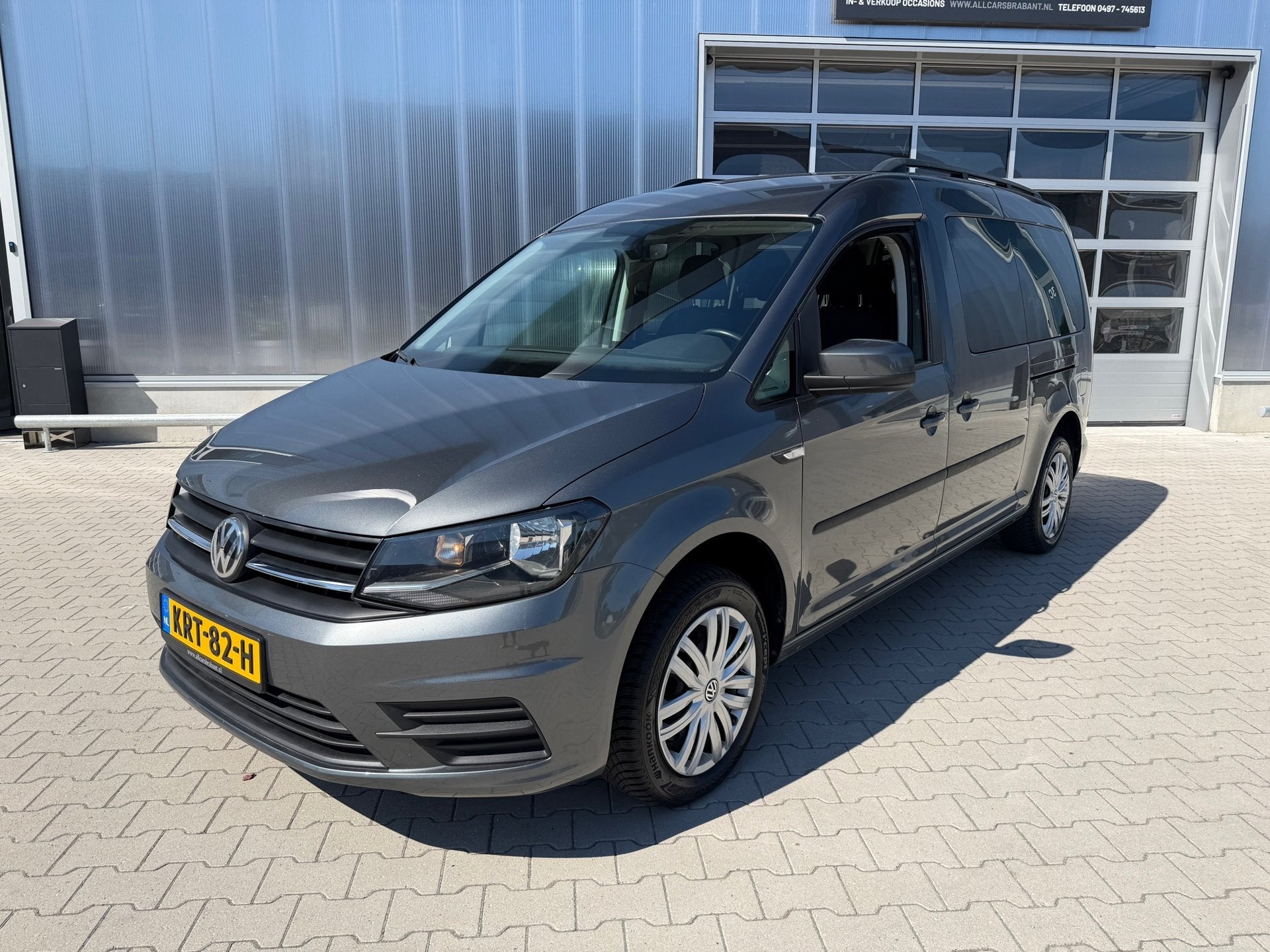 Volkswagen Caddy Maxi 1.4 TSI 7 persoons / 1e eigenaar / nav, Voorwielaandrijving, Gebruikt, Zwart, 4 cilinders
