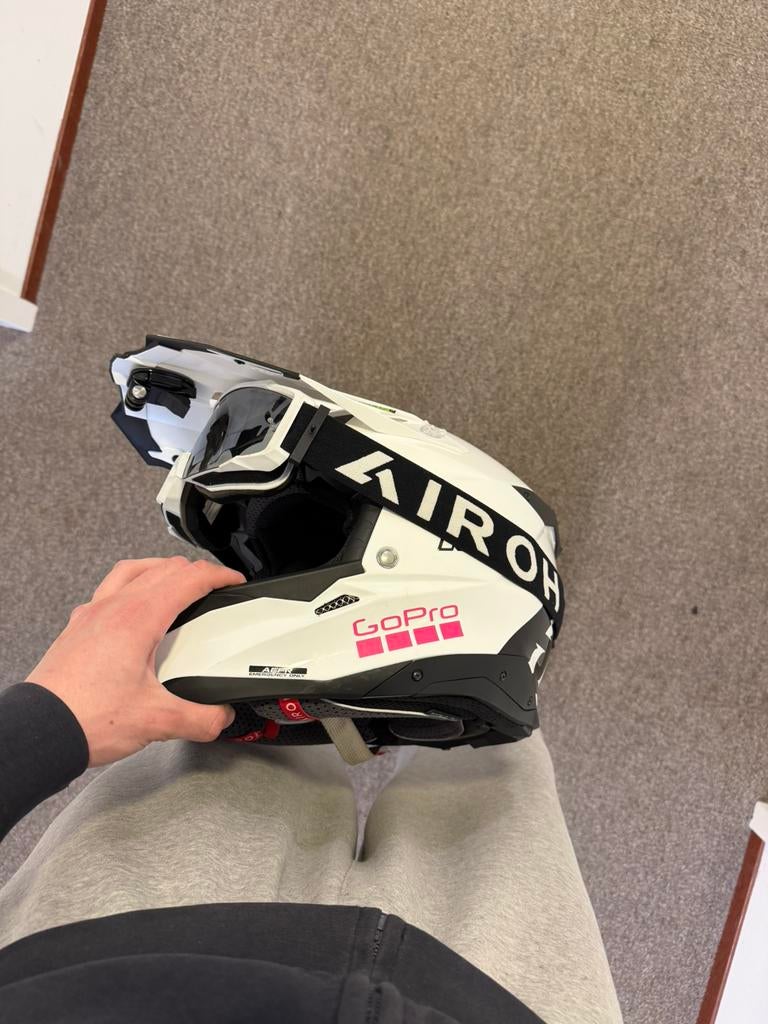 Crosshelm Airoh Aviator 3, Motoren, Ophalen of Verzenden, Tweedehands, Offroadhelm, Overige merken