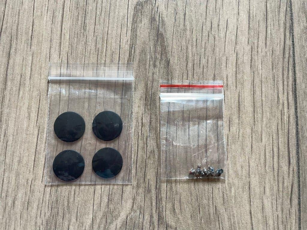 Apple Macbook Pro schroefjes en rubber voetjes bottom case, Ophalen of Verzenden, Nieuw