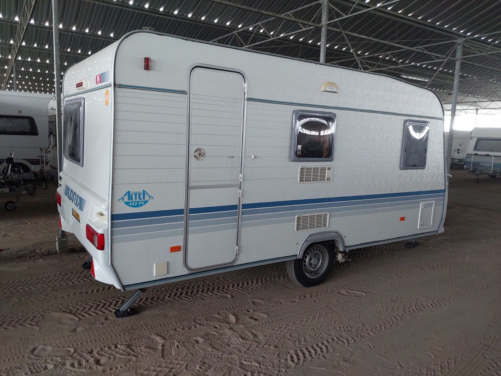 Adria Unica 432 PX - met grote voortent  en mover, Caravans en Kamperen, Caravans, Rondzit, Particulier, Adria, 500 - 750 kg