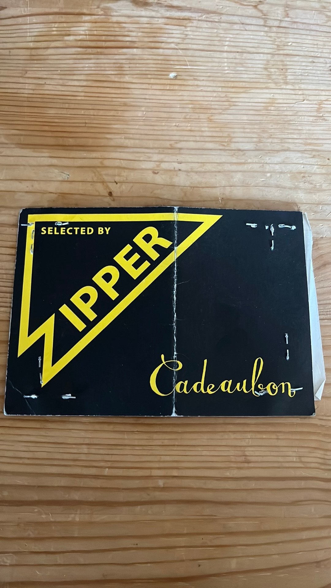 Cadeaubon Zipper twv €25,50, Tickets en Kaartjes, Eén persoon, Cadeaubon, Warenhuis- of Winkelbon