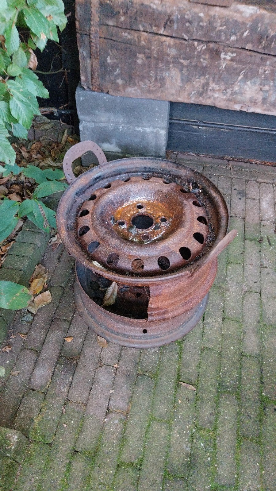 vuur plaats van oude velgen, Ophalen, Gebruikt