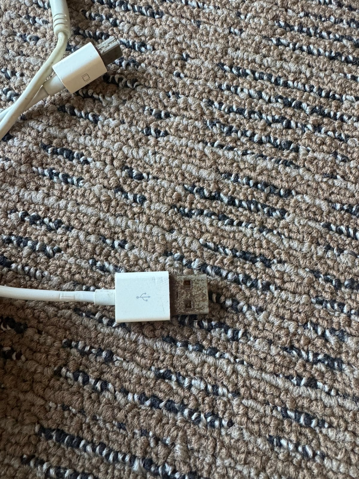 Foto 6 van Apple LED Cinema Display 24 inch – werkend met beeldstoring