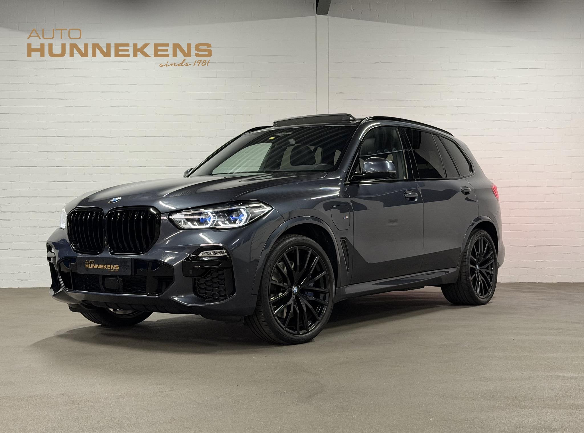 BMW X5 xDrive45e High Executive M-Sport | Luchtvering | Adap, 12 maanden, Gebruikt, 394 pk, Automatische klimaatregeling