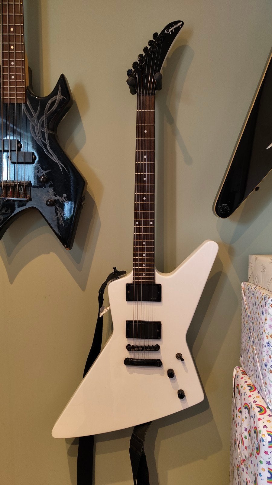 Epiphone explorer ivory white, Muziek en Instrumenten, Snaarinstrumenten | Gitaren | Elektrisch, Gebruikt, Solid body, Epiphone