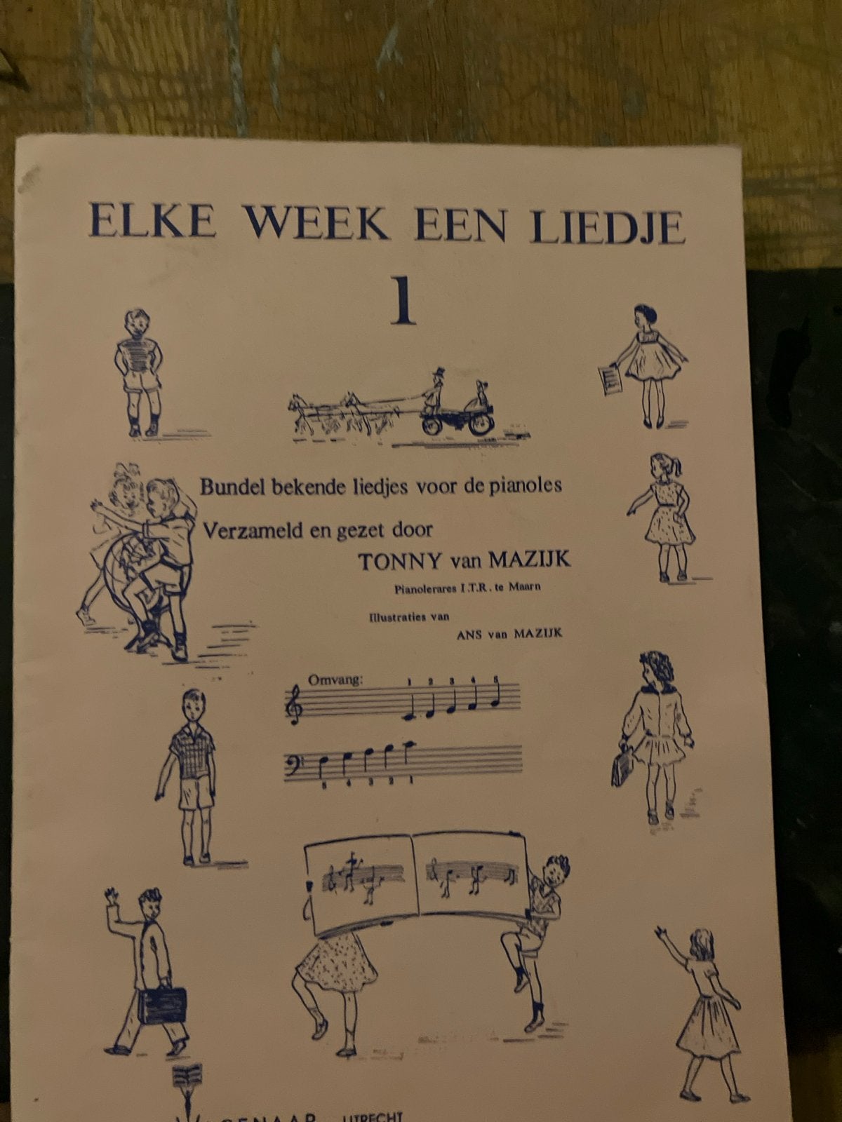 Elke Week Een Liedje 1 - Pianoles Bundel Tonny van Mazijk, Les of Cursus, Ophalen of Verzenden, Zo goed als nieuw, Piano
