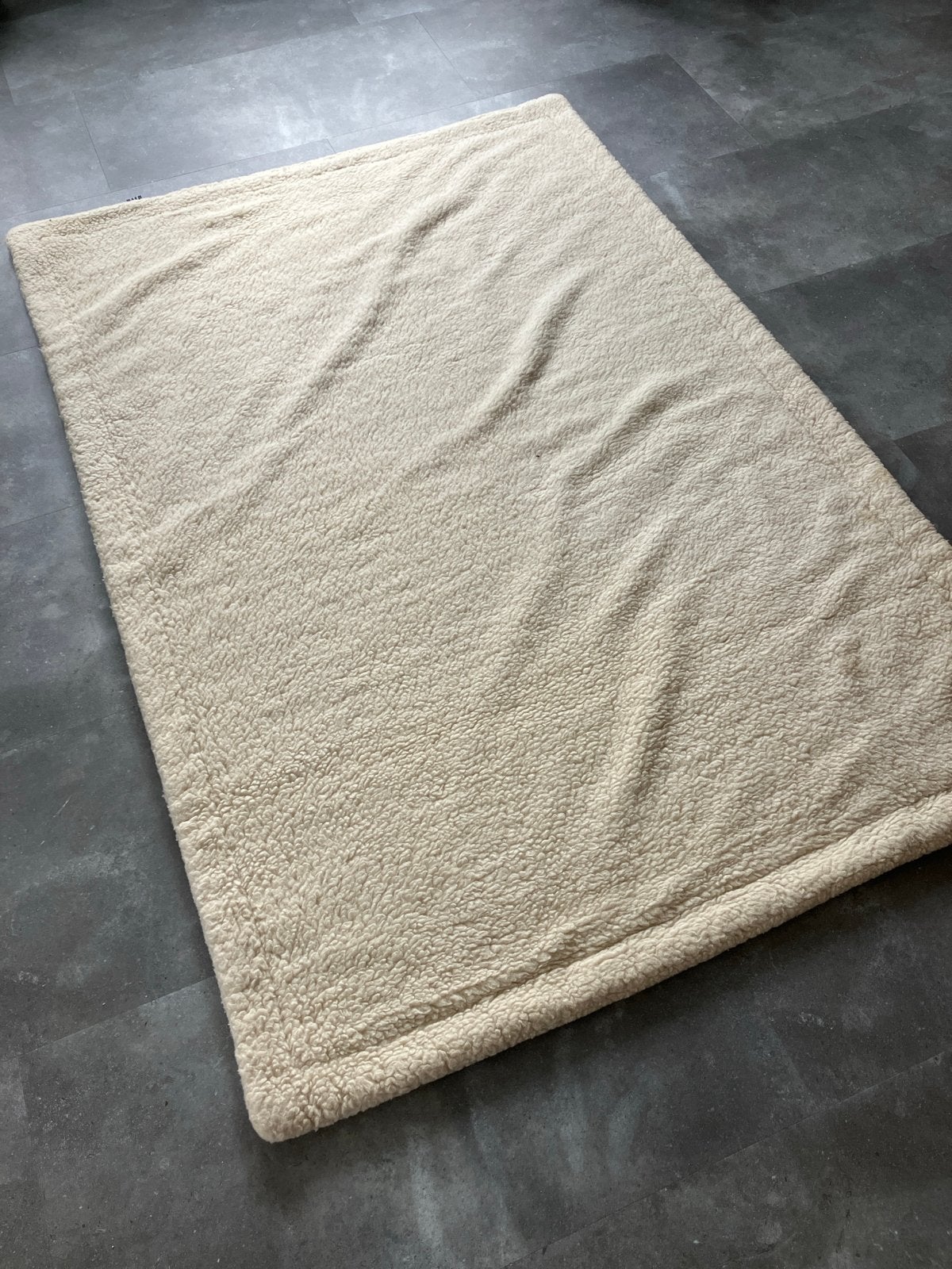 Luxe Schapenwollen Kleed - 100% Scheerwol - Crème, Ophalen, Gebruikt, 100 tot 150 cm, 200 cm of meer
