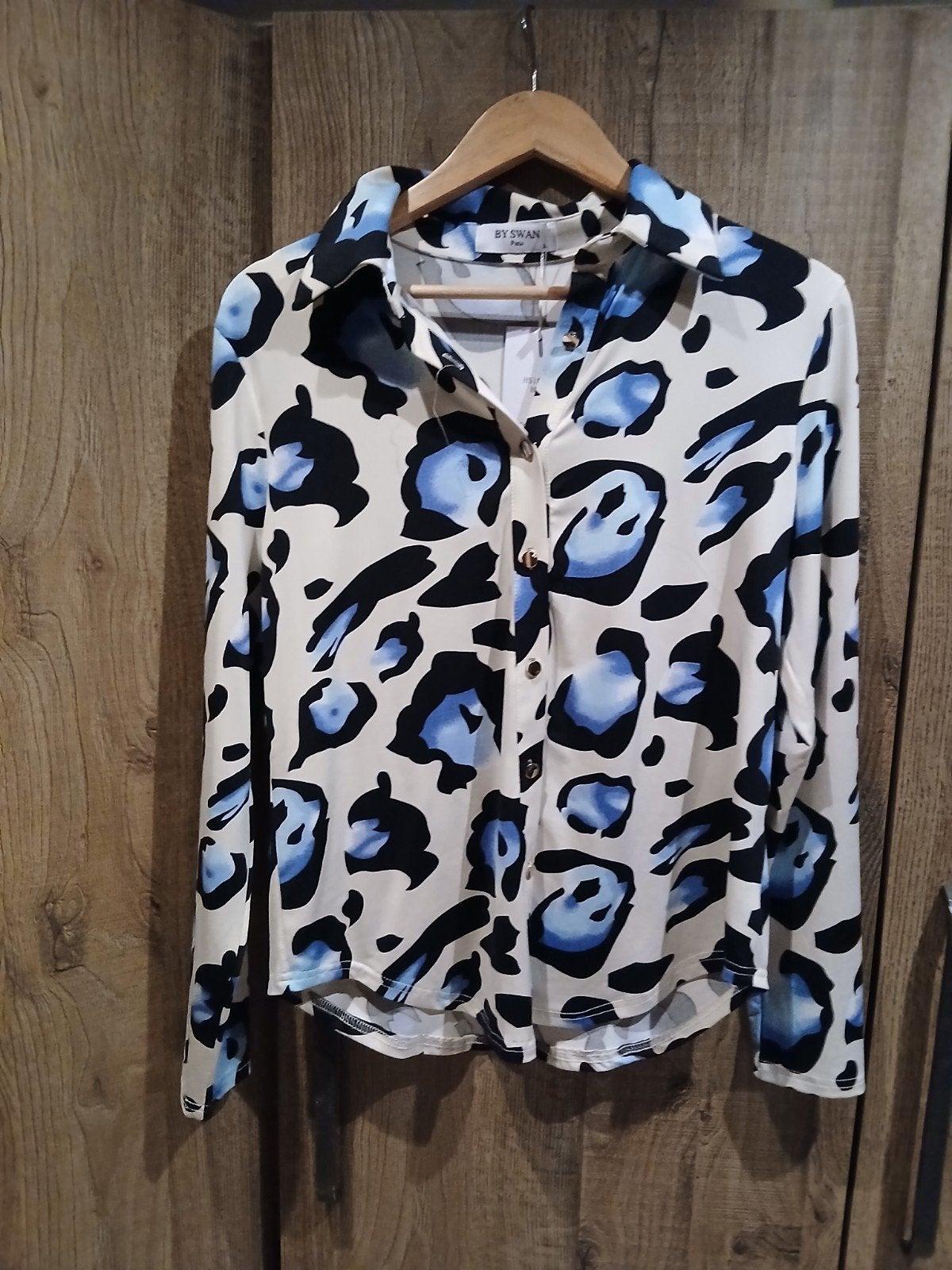 nette blouse by swan maat M, Ophalen of Verzenden, Nieuw
