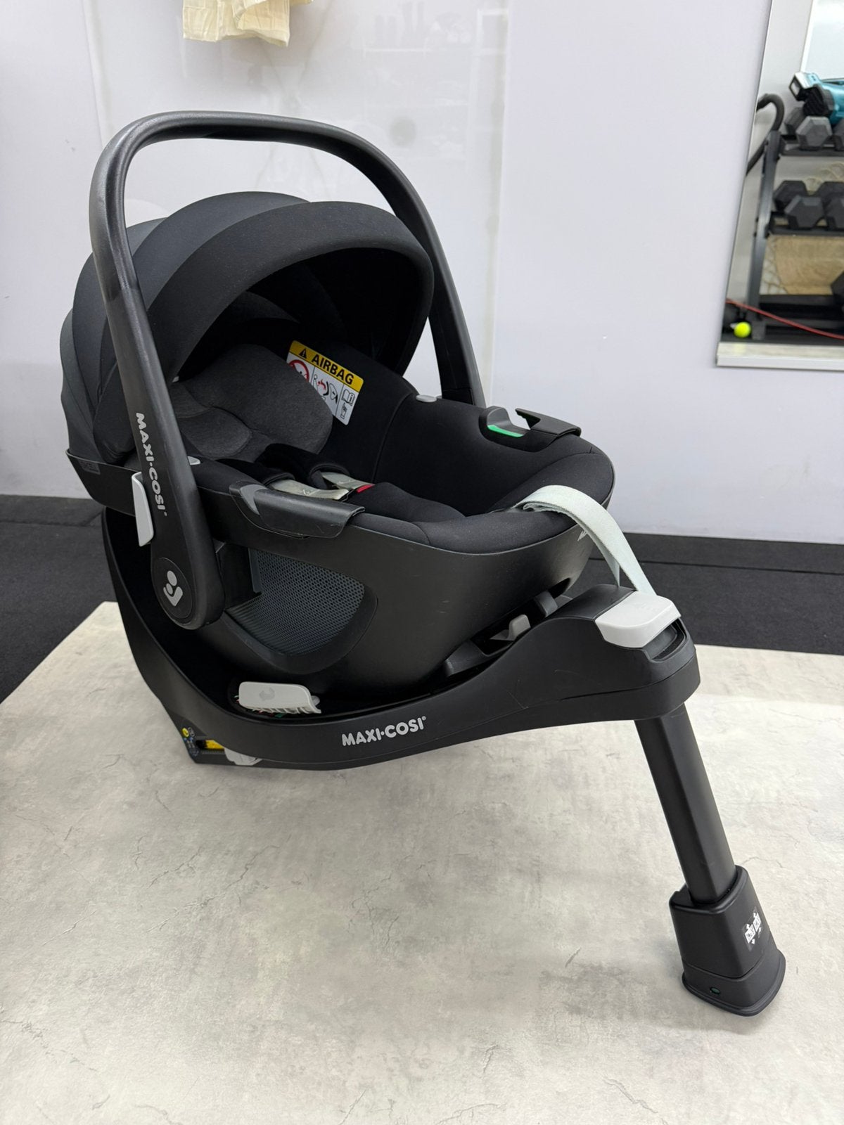 Maxi-Cosi Pebble 360 + FamilyFix 360 Base ISOFIX (Complete), Ophalen, Zo goed als nieuw, Isofix, 0 t/m 13 kg