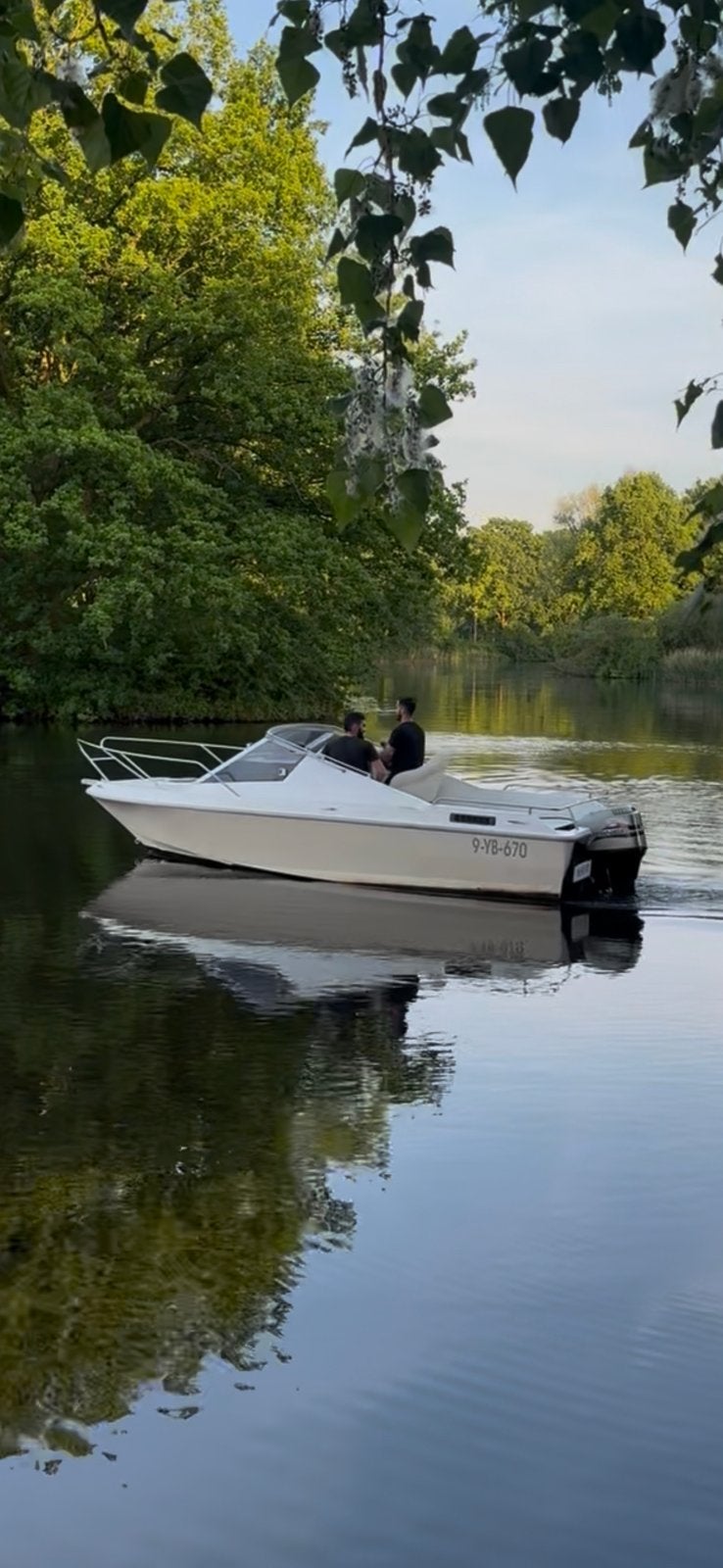 Speedboot Arcoa 585 / 75pk of 90pk 2takt autolube powertrim, Ophalen