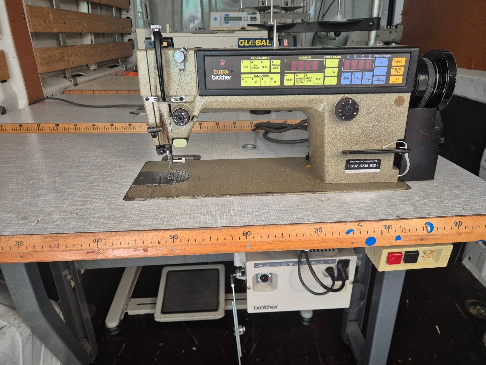 Brother vol automaat naaımachine  Japon, Ophalen of Verzenden, Naaimachine, Brother