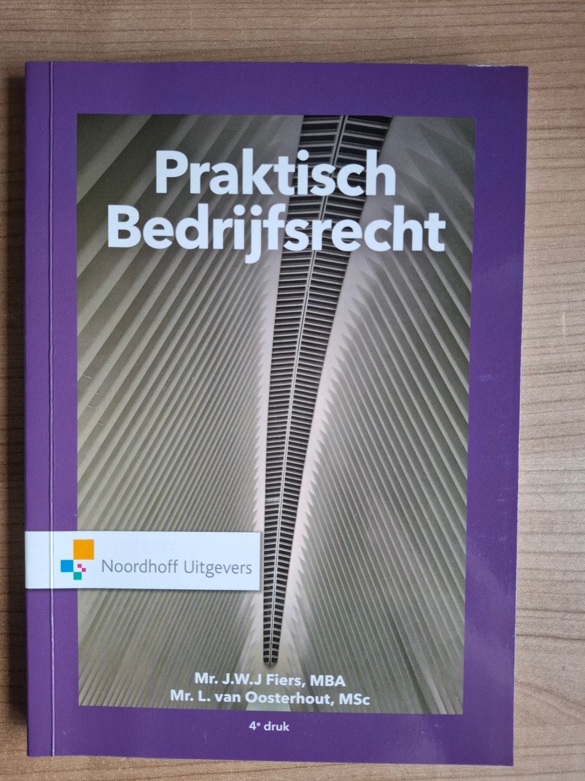 Praktisch Bedrijfsrecht, Zo goed als nieuw, Gamma, Mr. J.W.J. Fiers, MBA, Mr. L. van Oosterhout, MSc, HBO