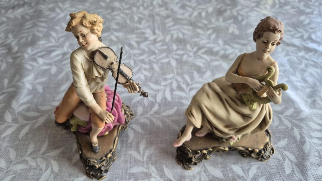 2 beeldjes barok parselein klassieke muziek, Ophalen of Verzenden, Zo goed als nieuw, Mens