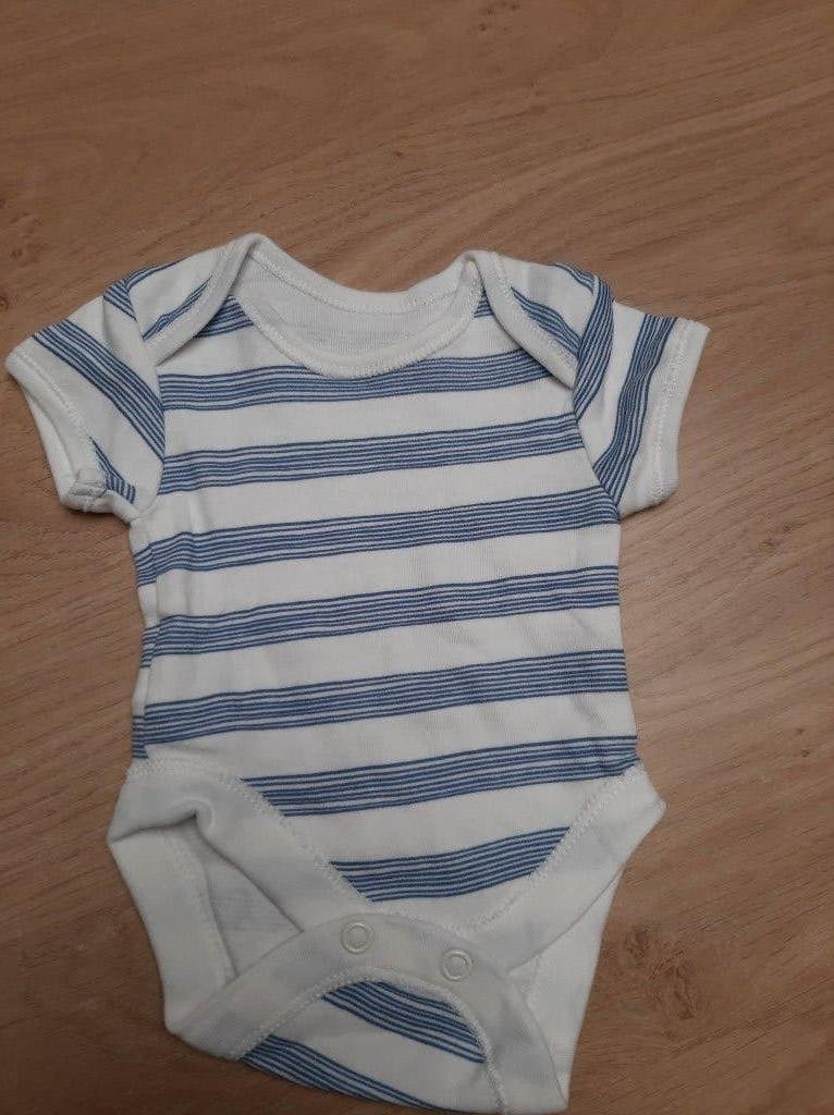 Prematuur rompertje Primark Mt 44-46  ZGAN !, Kinderen en Baby's, Babykleding | Prematuur, Nacht- of Onderkleding, Ophalen of Verzenden