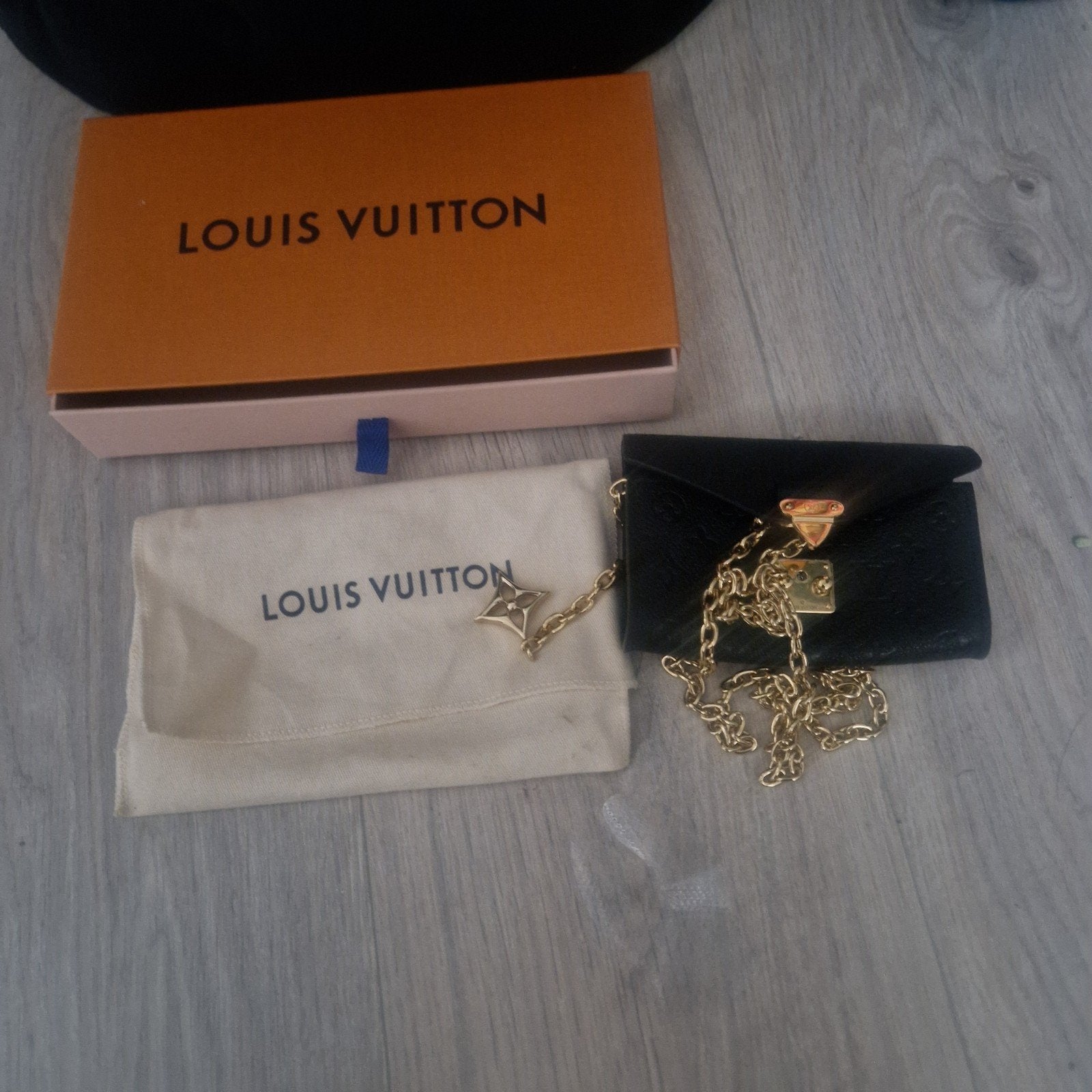 Louis Vuitton Riemtasje - Zwart Leer, Ophalen of Verzenden, Zo goed als nieuw, Zwart, Schoudertasje