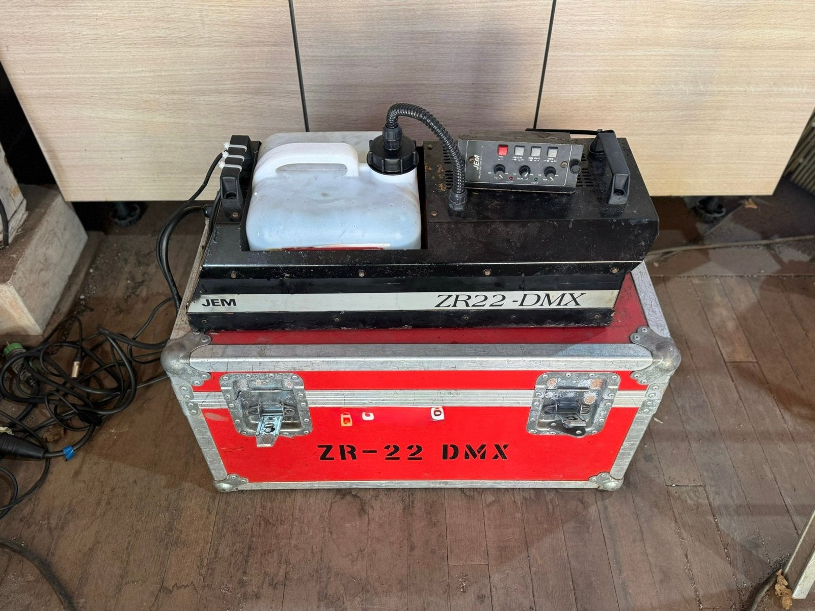 JEM ZR22-DMX Rookmachine met Flightcase, Ophalen, Gebruikt, Rookmachine