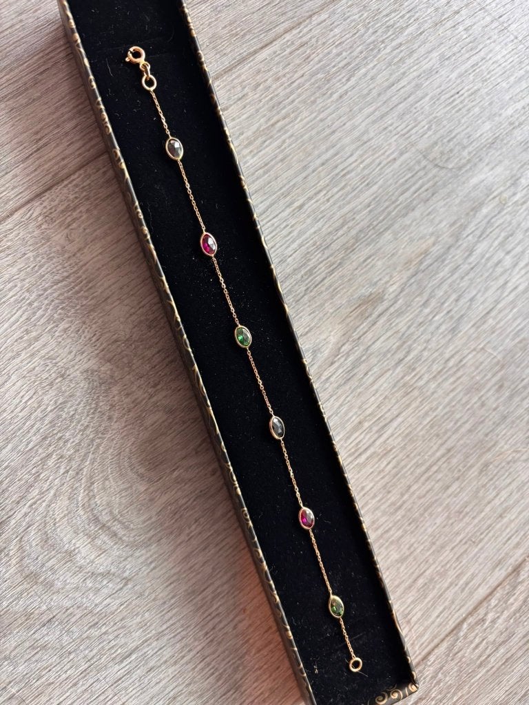 Nieuwe 14 karaat gouden armband met robijnen en wateropalen, Sieraden, Tassen en Uiterlijk, Armbanden, Nieuw, Ophalen of Verzenden