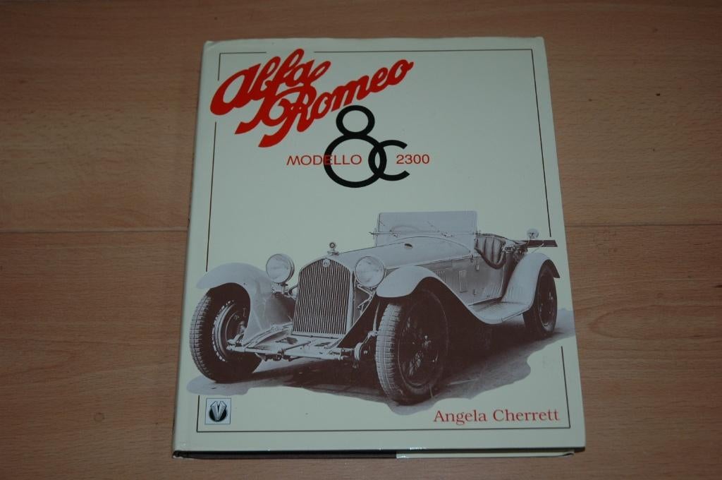 Alfa Romeo Modello 8C 2300 - Engelstalige versie - Cherrett, Alfa Romeo, Ophalen of Verzenden, Zo goed als nieuw, Angela Cherrett