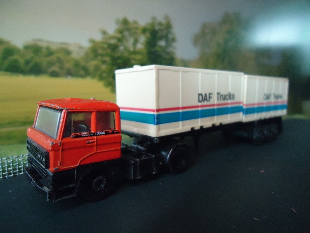 DAF 3300 Turbo Intercooler Containeroplegger DAF Promotional, Hobby en Vrije tijd, Modelauto's | 1:87, Ophalen of Verzenden, Gebruikt