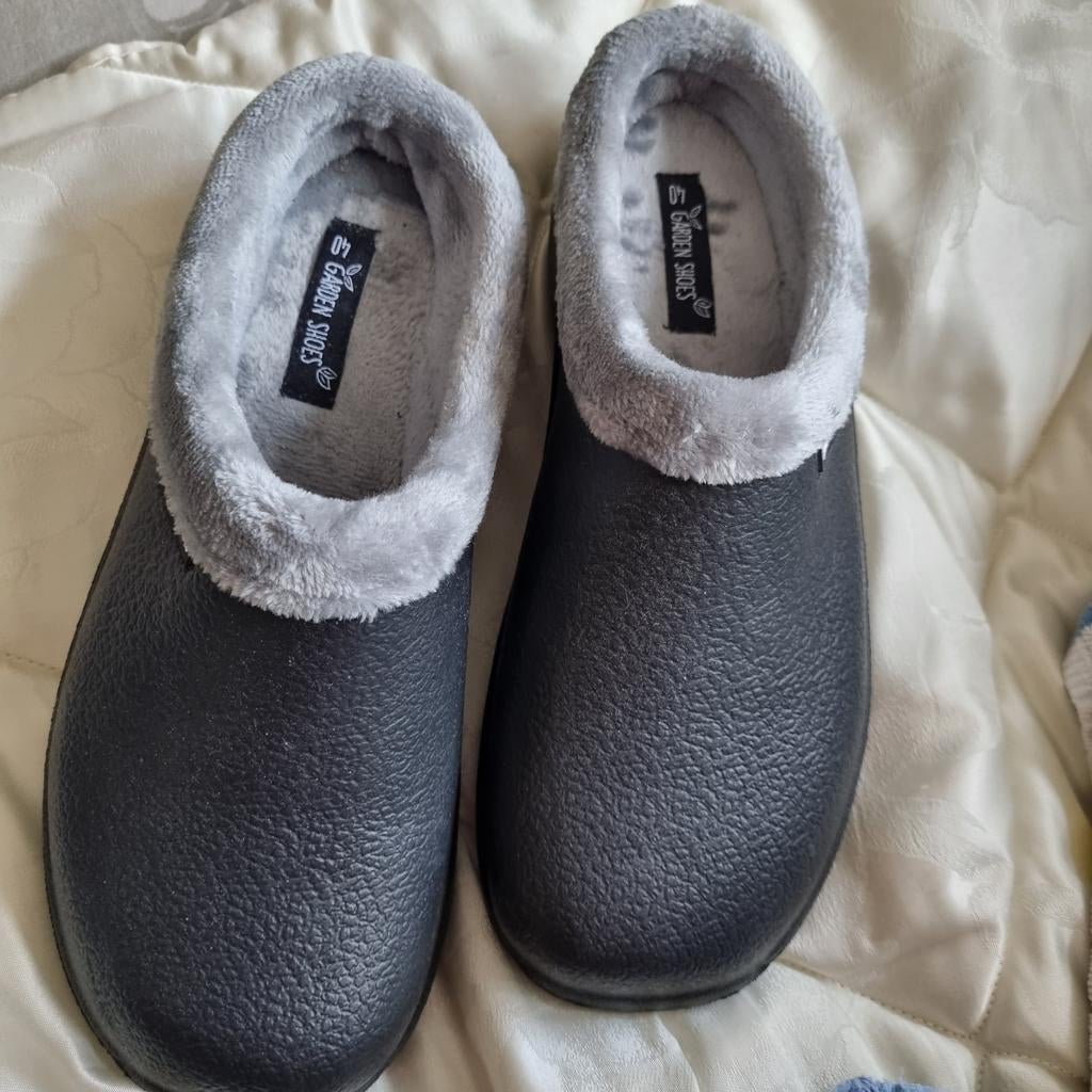 Nieuwe warme pantoffels, Kleding | Dames, Ophalen of Verzenden, Nieuw, Pantoffels of Sloffen