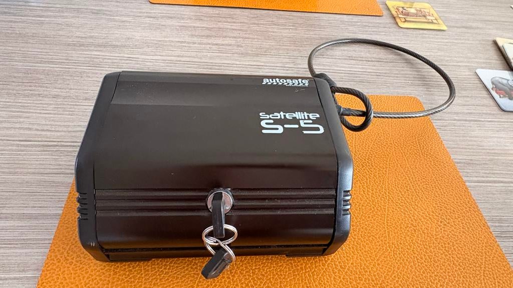 Autokluis Autosafe Satellite S-5 met kabel, Auto diversen, Anti-diefstal, Ophalen, Gebruikt