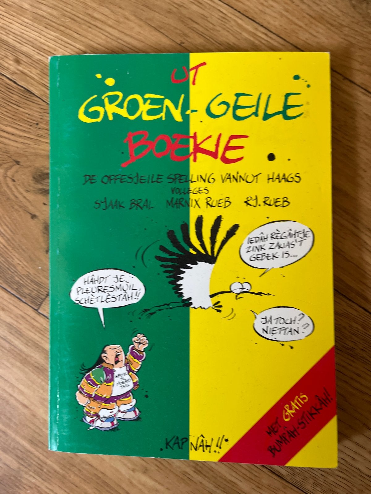 Het Groen-Geile Boekie - De Offesjeile Spelilng vannut Haags, Ophalen of Verzenden, Zo goed als nieuw, Nederland