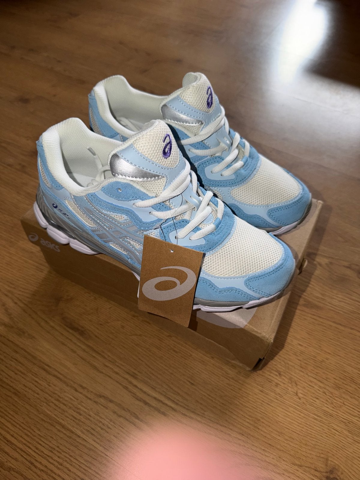 Asics Gel-Kayano 14 - Lichtblauw/Wit, Kleding | Dames, Schoenen, Blauw, Nieuw, Ophalen of Verzenden, Sneakers of Gympen
