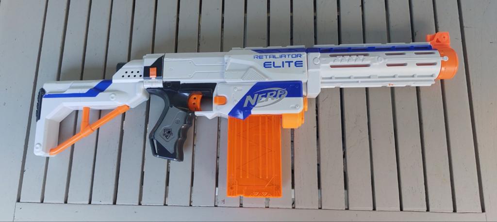 Nerf Retaliator Elite Blaster, Kinderen en Baby's, Speelgoed | Buiten | Actiespeelgoed, Ophalen, Zo goed als nieuw