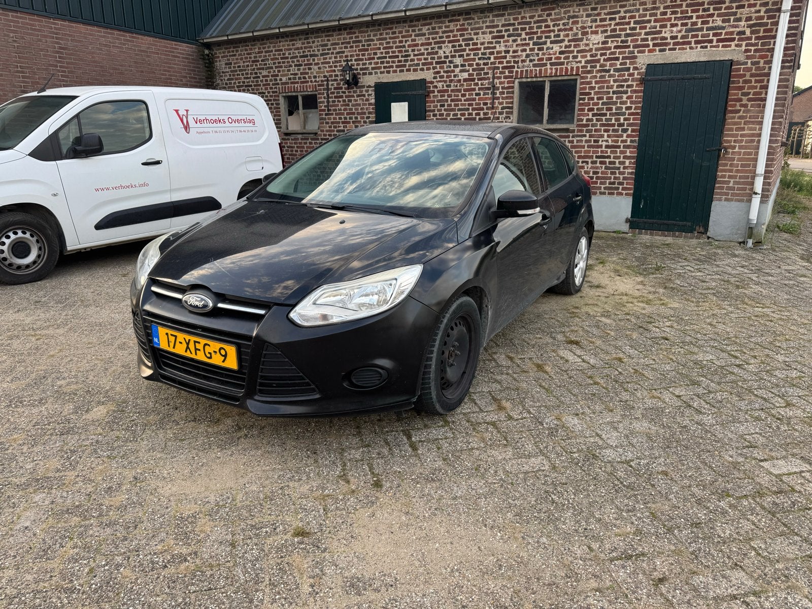 Ford Focus 1.0 Ecoboost 74KW 5-D 2012 Zwart, Auto's, 635 kg, 100 pk, Zwart, Handgeschakeld