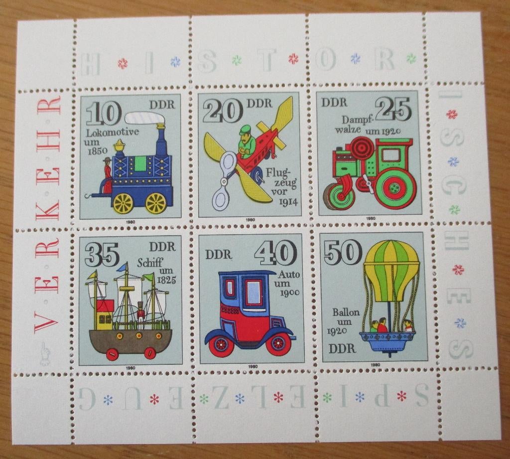 DDR, blokje uit 19890, met Antiek speelgoed vervoermiddelen, Verzenden, DDR, Postfris