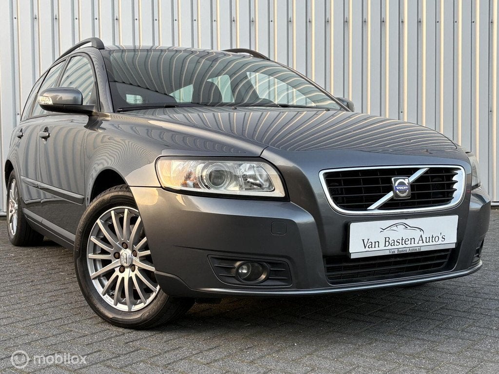Volvo V50 1.8 Momentum | 1e eig | Dealer | PDC | Youngtimer, Auto's, Volvo, Voorwielaandrijving, 125 pk, 4 cilinders, Leder en Stof
