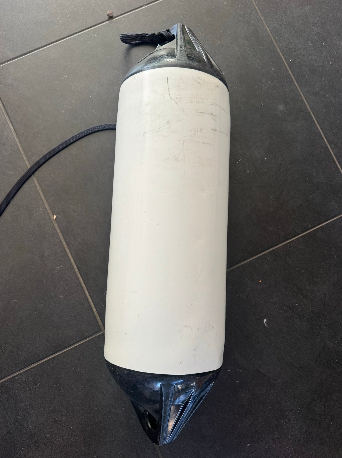 Polyform F3 stootwil / fender - wit / 74 x 22 cm, Watersport en Boten, Ophalen of Verzenden, Gebruikt, Overige typen