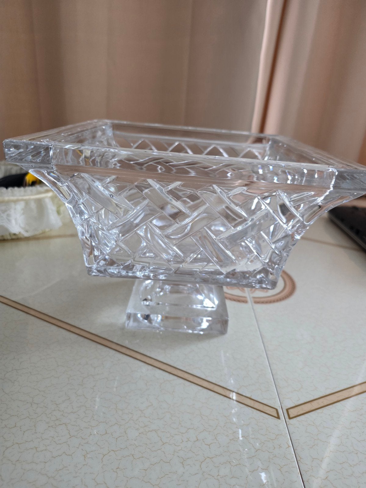 Elegante kristallen fruitschaal met uniek patroon, Antiek en Kunst, Antiek | Glas en Kristal, Ophalen of Verzenden