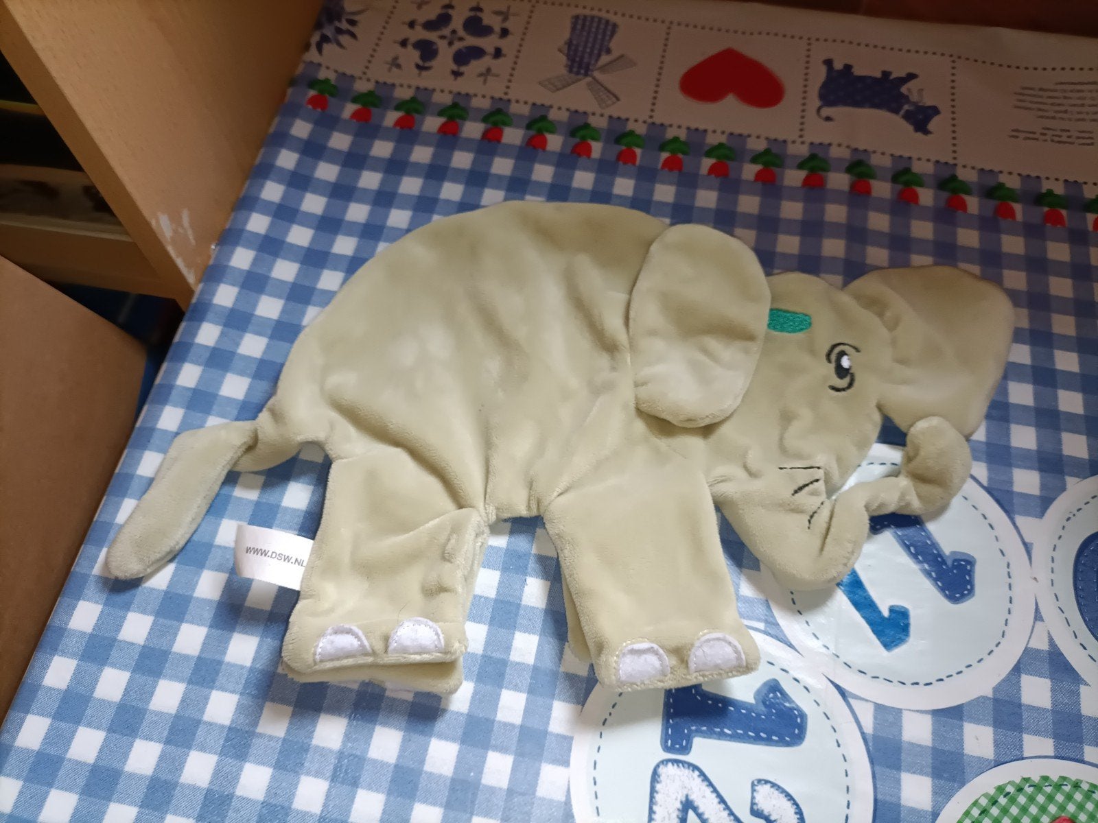 Olifant knuffeldoekje DSW licht groen 32 cm groot, Ophalen of Verzenden, Zo goed als nieuw, Konijn