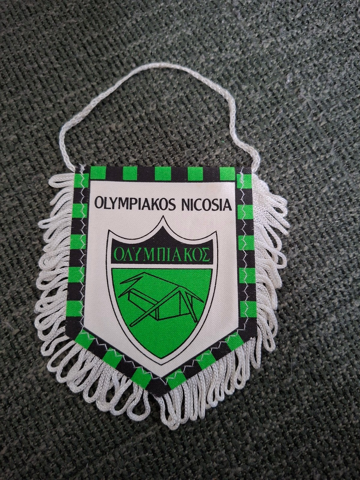 Olympiakos Nicosia vaantje, Ophalen of Verzenden, Buitenlandse clubs, Vaantje of Sjaal