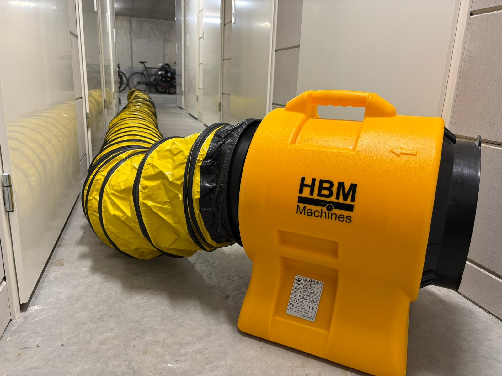 Te huur -  Bouwventilator met slang 7,6 m, Doe-het-zelf en Verbouw, Ophalen, Nieuw, Ventilator en Afzuiger