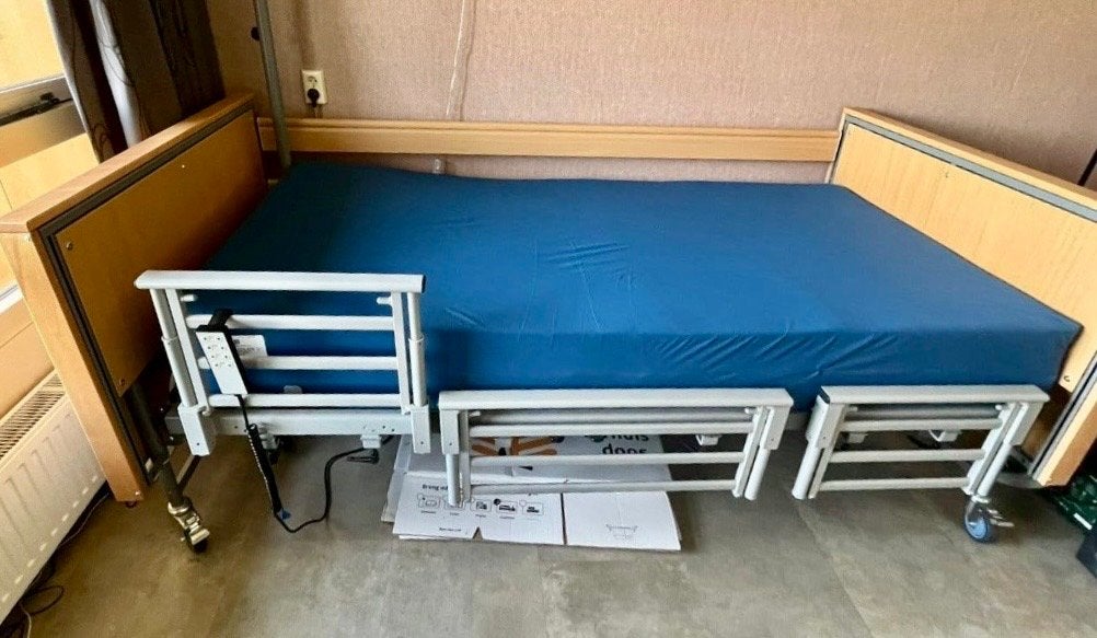 Tecfore Care, Hooglaag bed, zorgbed, elektisch verstelbaar., Ophalen of Verzenden