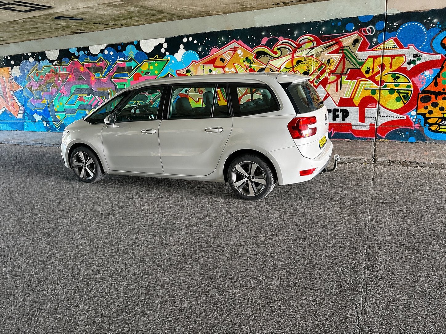 Citroën C4 SpaceTourer 1.2 PureTech 130 | 2019 | Distr Nieuw, Voorwielaandrijving, Stof, 1199 cc, 7 stoelen